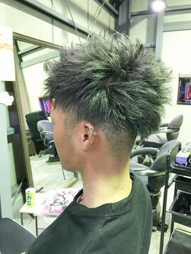 ヘアーアンドネイル ガレージ(GARAGE) 濃厚グレーカラー