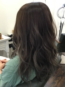 アークス(Ark'ss) グレージュデザインカラー