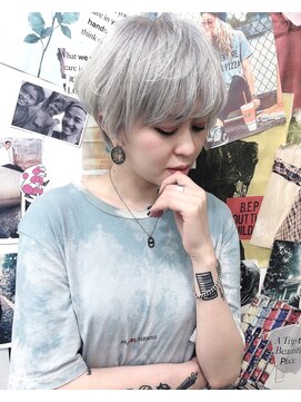 トロニー(TLONY) TLONY渋谷 hori  トリプルカラー ホワイトブロンド