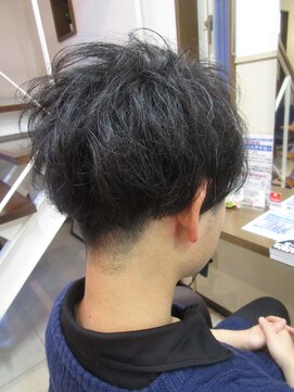 コアフィールフィス(COIFFURE fils) くせ毛風パーマ×動きのあるマッシュボブ