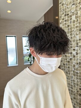 コンティバイミラートーク(CONTY by MIRROR TALK) 前下がりツイストスパイラル