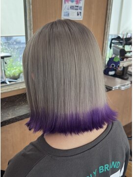 ラッシュヘアー(Rush hair) ホワイトグレー×エンドカラーバイオレット