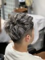 男髪 短めのツーブロックスタイル!多めのホワイトメッシュ!
