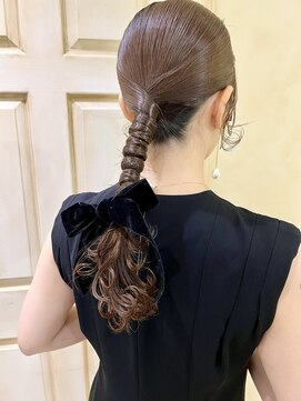 アリーシャ バイ アルティナ(Alisha by artina) ベロアリボン　タイトアレンジ