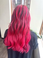 ヴァンカウンシル Kuwana(VAN COUNCIL)&nbsp;周りと被らないブリーチカラーレッドバレイヤージュ