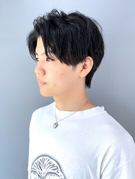 ヘアーメイク ミューズ 二条店(Hair make MUSE) 前下がりセンターパート