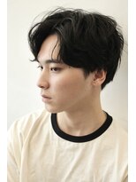 ココ 本八幡(KOKO) □センターパートブルーブラックフェザーパーマサーフカール