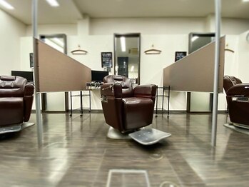 クラッチフォーメン 本店(CLUTCH for MEN)の写真/【豊明市/全席半個室の理容室◎】ヘア～スキンケアまで一度に叶う＊メンズの為のトータルケアサロン！