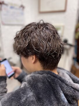 ラヴィアンローズ(La vie en rose) ツイストパーマ