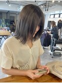 20代30代透明感カラーオリーブベージュ