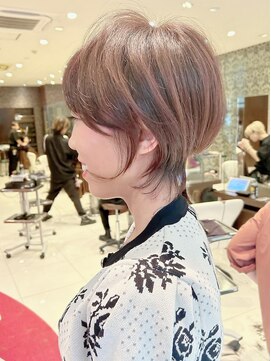 アース 栄店(HAIR&MAKE EARTH) earthショートレイヤーボブミルクティー丸みショートボブ