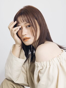 ワンカラーでは表現できない領域の透明感カラー◎ボブ・レイヤーと相性抜群！［ブリーチなしダブルカラー］