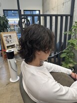 アロー 船橋店(AROH)&nbsp;MEN’S HAIR/サーフカール/刈り上げセンターパート/船橋
