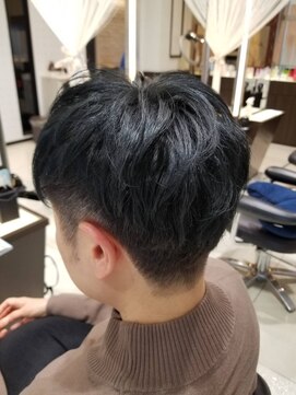 ミック ヘアアンドメイクアップ 高田店(miq Hair&Make up) ディープブルー/イルミナカラー/艶カラー/ベリーショート/透明感