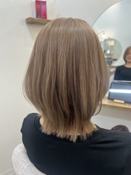 シアエミュー 新越谷店(SHEER emu) ブリーチ１回　ベージュカラー