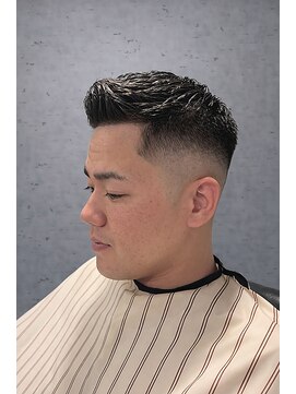 ワンワンオー バーバーショップ 長浜店(@110 BARBER SHOP) 緩め濡れパン × スキンフェード