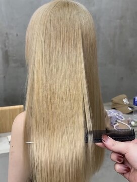エクラ(ECLAT) ベージュカラー