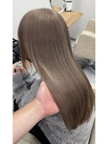 チザン(TIZAN)&nbsp;サンドグレージュ｜透明感たっぷりの柔らかベージュ