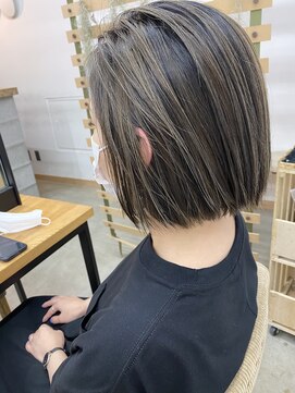 キューズ クラブ(cuz KLUB) 【cuz KLUB】コントラストハイライト×ボブ