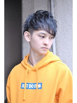 ブレイズ ザ サロン(BLAZE THE SALON) ツーブロックチラ見せ!!アシメ風黒髪束感ショート【BLAZE 大庭】