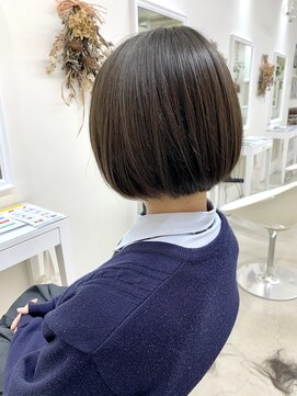 フォーク FOLK 【FOLK】サロンスタイル・ミニボブ♪