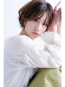 ノア(NOA) 大人可愛いシースルーバングショート