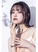 韓国風顔まわりレイヤー/外ハネくびれミディアム