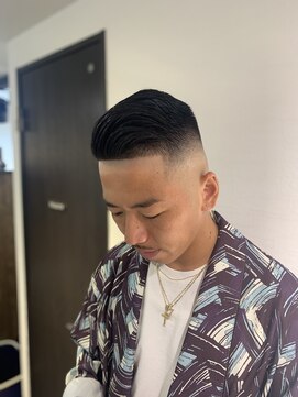 キングマンバーバー(KING MAN BARBER) フェード