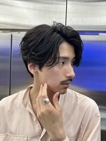 大人毛流れセンターパート緩めニュアンスパーマ