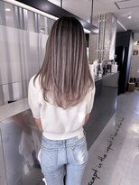 キング 高槻(K!ng)&nbsp;縮毛矯正髪質改善ハイライトレイヤーカット高槻美容室エクステ