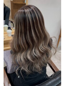 ロム(Rom.) エアタッチバレイヤージュ