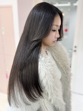 アール 横浜(R) 【MOMO】赤味無しオリーブベージュ◎レイヤー、艶カラー