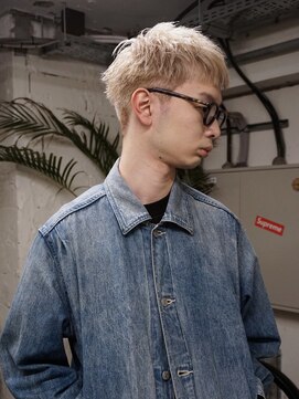 ノラ シブヤ(NORA) ブロンドフリンジカットテーパーフェードスパイキーショート