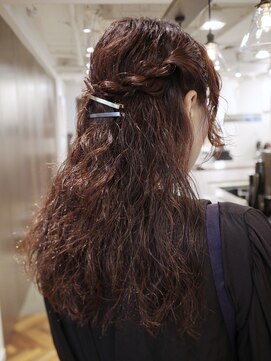 アビー(ABBEY) ロングパーマロングヘアパーマ赤髪パーマレイヤーパーマ