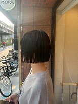 ロアー 葛西店(RAWR hair) 【RAWR】モード/地毛風ダークトーン×パツンタイト/ミニボブ