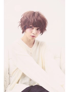 イグレックビス(igrek bis) IGREKBISジグザグバング×ブルージュ×3Ｄカラー×ミニマムボブ