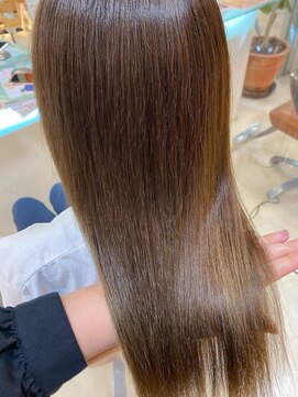 フォルテ 榛原パームス店 前髪アンブレラカラーこなれミディイメチェンウェーブパーマ