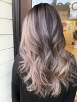 ヘア メイク ココ(hair make coco)&nbsp;ハイライト×ホワイトモノグレージュ