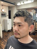 コダマ 大泉学園店(KODAMA)&nbsp;金メッシュ、刈り上げ、ナチュラルスタイル、アップバンク