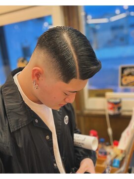 グルーミングサロン バーバーヤマシタ(GROOMING SALON BARBER YAMASHITA) サイドパートスタイル