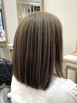 アルターリール(aL ter Rire) 黒髪/ボブルフ/ネビージュ/小顔/ワンレン/中村郁未