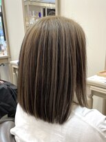 アルターリール(aL ter Rire) 黒髪/ボブルフ/ネビージュ/小顔/ワンレン/中村郁未