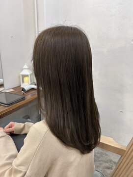 ファルベ(Farbe) デザインカラー/髪質改善/ワンカール/レイヤーカット/ベージュ