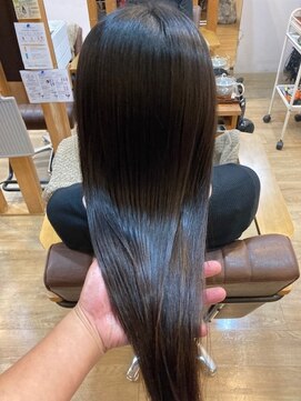 グランバイ アトリエドングリ(Grand × AtlierDonguri) お客様髪質改善データ1530(酸熱ストレート)