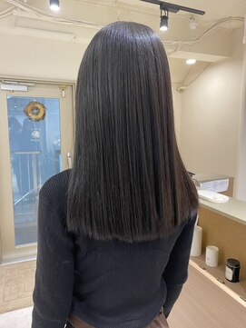 クーナバイトマト 横浜(Cuna by TOMTO) 【RYOSUKE】髪質改善ストレート_アッシュグレージュ_ツヤ髪