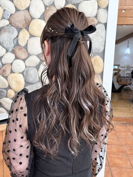ラパンセベージュ(LA PENSEE BEIGE) LA PENSEE / beige 田川 / ハーフアップ／ヘアセット