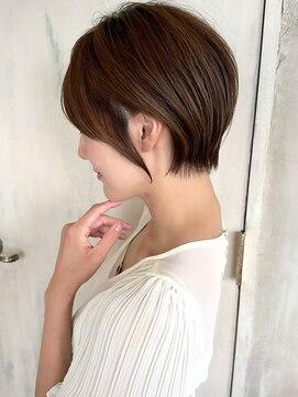 アフロート ルヴア(AFLOAT RUVUA) みねスタイル♪ 似合わせ ショート ボブ 30代 40代 小顔 新宿