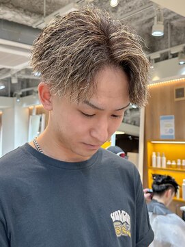 ルースト 渋谷店(ROOST) 縦落ちツイスパ金メッシュブラウン