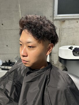 リベルテ(Liberte) ツイスパフェードパーマ