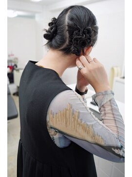 繭 結婚式お呼ばれヘアセット